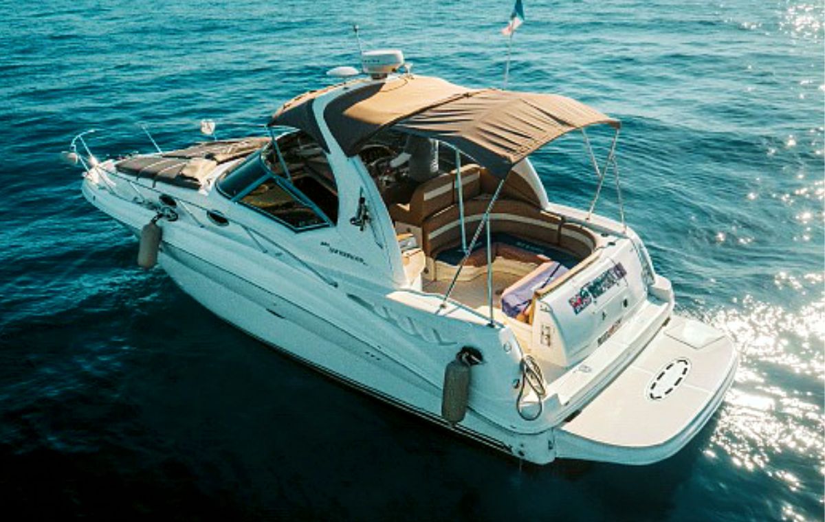 Private Yacht 32 ft