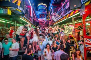 El Squid Roe - Nightclub Cabo San Lucas